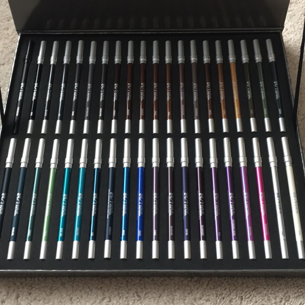 New Urban Decay 24/7 Glide-On Eye Pencil Vault